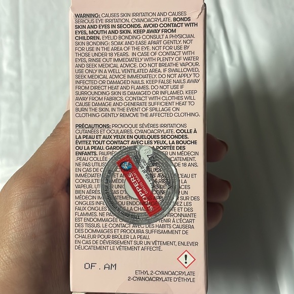 QUO Beauty Faux Nails 24 False Nails & Nail Tabs with Pink Glue Included NWT $15 - Picture 9 of 9